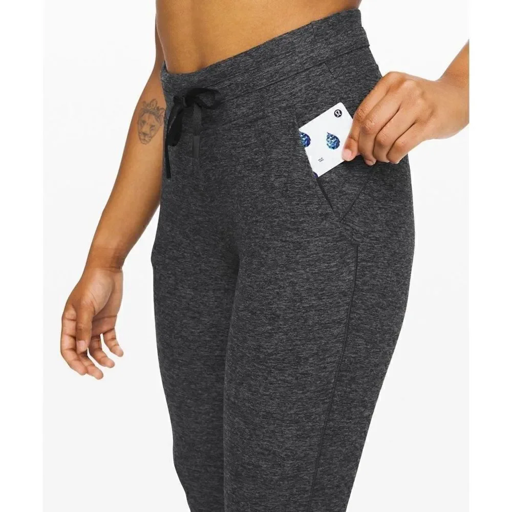 Lululemon jogger Ready for Rulu sz 4